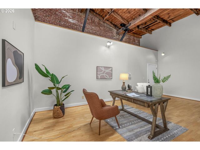 2769 Nw SAVIER St, Portland, OR 97210
