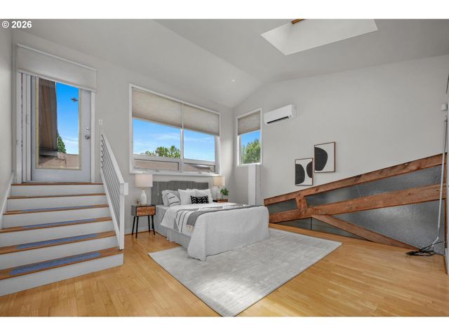 2769 Nw SAVIER St, Portland, OR 97210