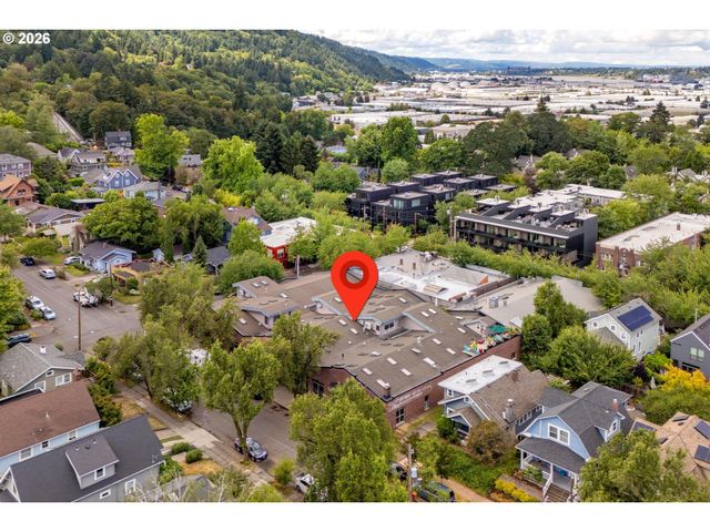 2769 Nw SAVIER St, Portland, OR 97210