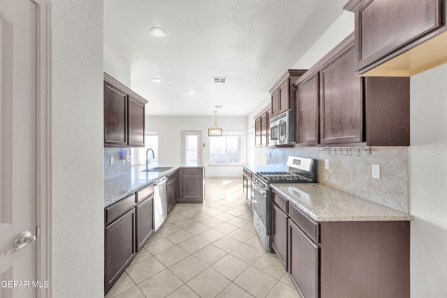 516 LICHFIELD Drive, El Paso, TX 79928