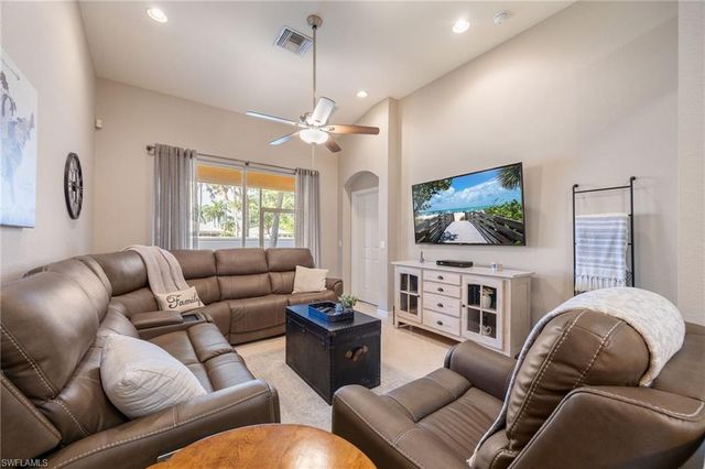 7900 Lake Sawgrass LOOP 4612, Fort Myers, FL 33907