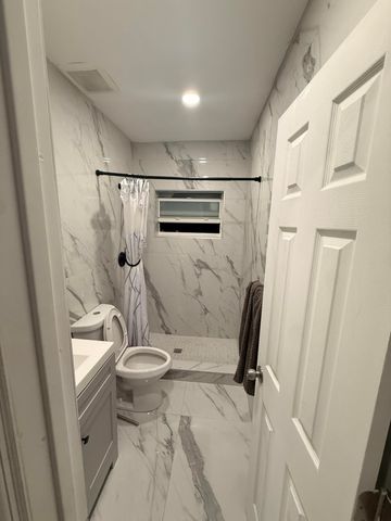 5170 NW 73RD Way, Lauderhill, FL 33319