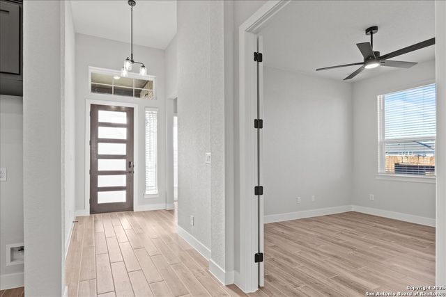 3715 Moru Oak Drive, Seguin, TX 78155