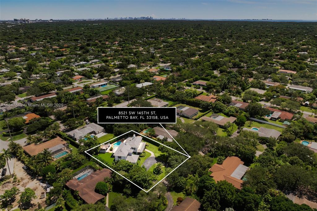 Image 53 of property listing at 8521 SW 145th St, Palmetto Bay, FL 33158