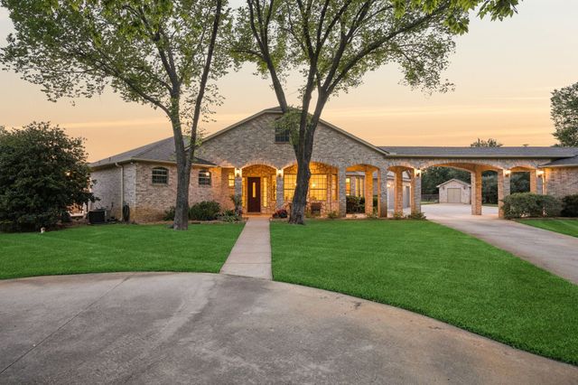 1135 Copper Canyon Road, Copper Canyon, TX 76226