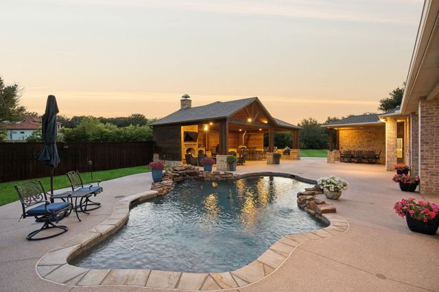 1135 Copper Canyon Road, Copper Canyon, TX 76226