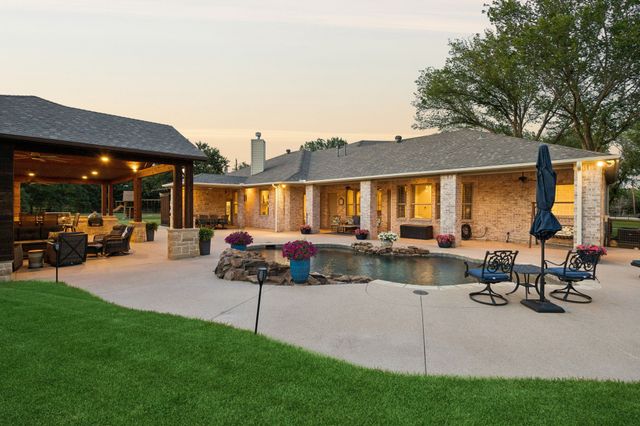 1135 Copper Canyon Road, Copper Canyon, TX 76226