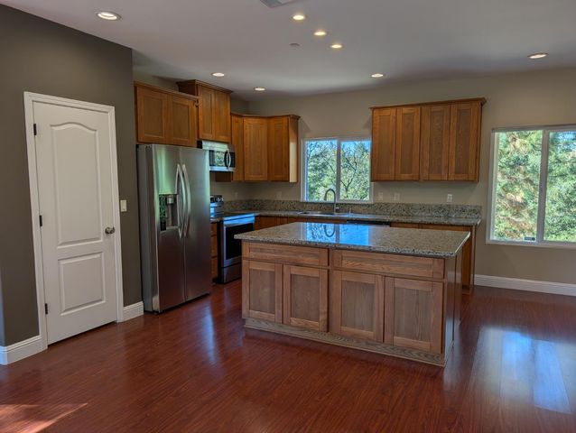 21895 One Fine Pl, Colfax, CA 95713