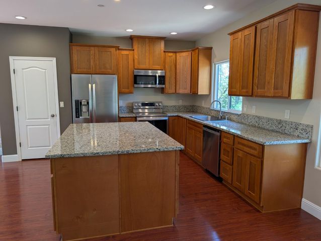 21895 One Fine Pl, Colfax, CA 95713