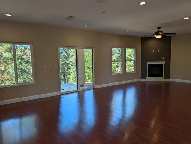 21895 One Fine Pl, Colfax, CA 95713