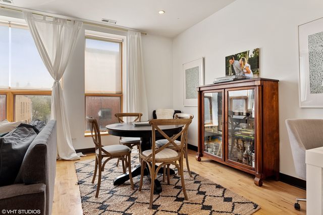 1842 N DAMEN Avenue 2N, Chicago, IL 60622