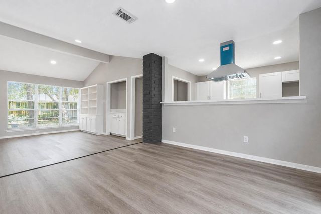15811 Pathfield Drive, Houston, TX 77084