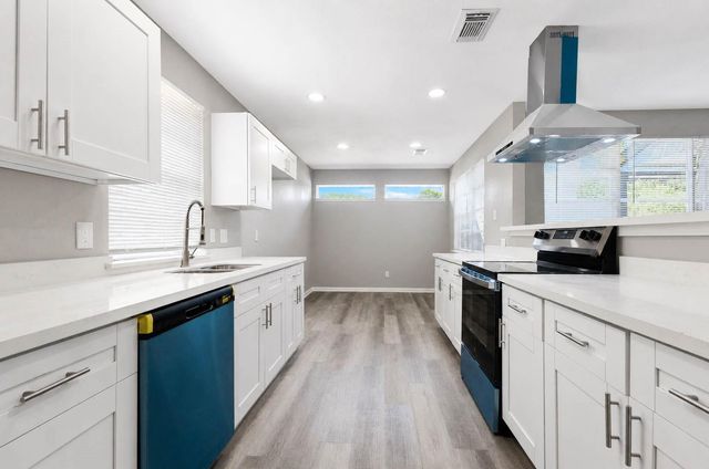 15811 Pathfield Drive, Houston, TX 77084
