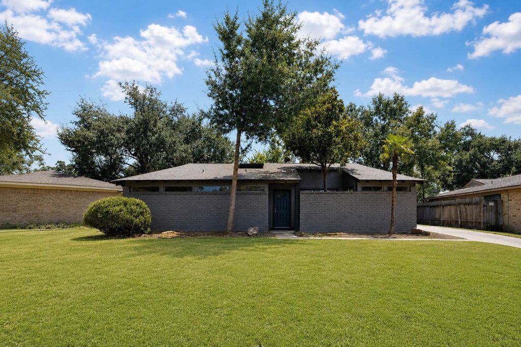 15811 Pathfield Drive, Houston, TX 77084