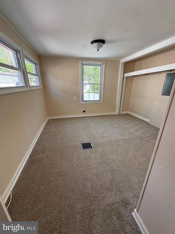 41 DILLAN DR, Malvern, PA 19355