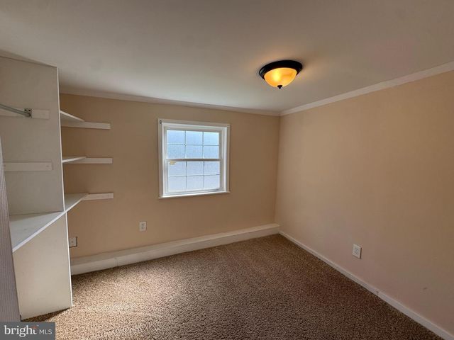 41 DILLAN DR, Malvern, PA 19355