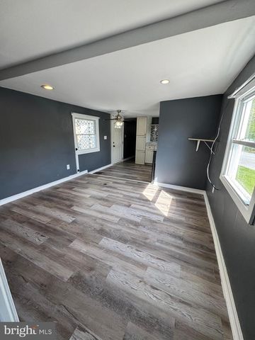 41 DILLAN DR, Malvern, PA 19355