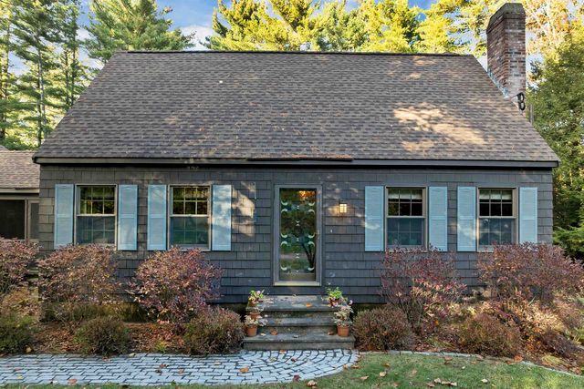 16 French Court, Merrimack, NH 03054