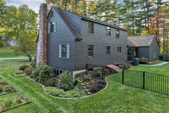 16 French Court, Merrimack, NH 03054