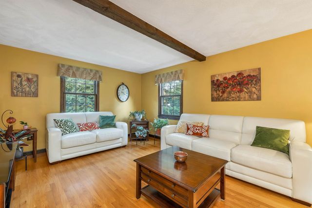 16 French Court, Merrimack, NH 03054