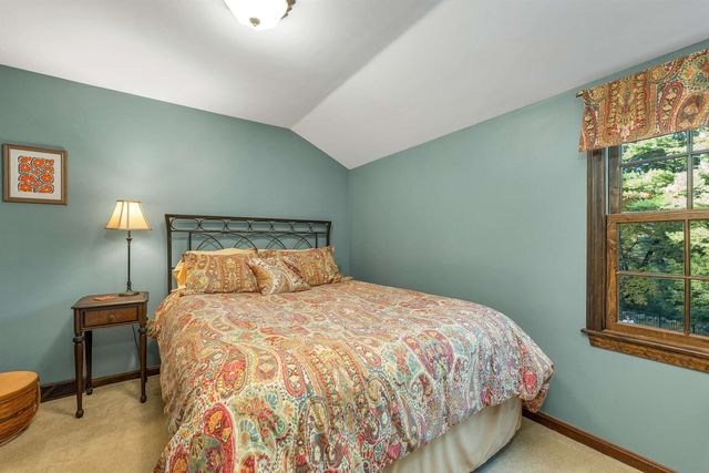 16 French Court, Merrimack, NH 03054