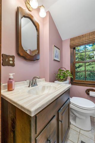 16 French Court, Merrimack, NH 03054