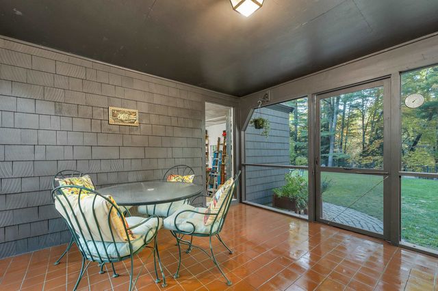 16 French Court, Merrimack, NH 03054