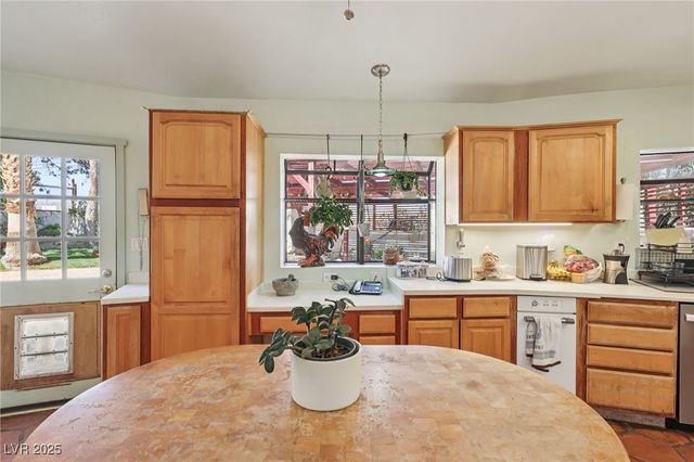 55 Siddall Avenue, Las Vegas, NV 89183