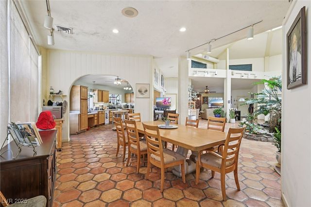 55 Siddall Avenue, Las Vegas, NV 89183