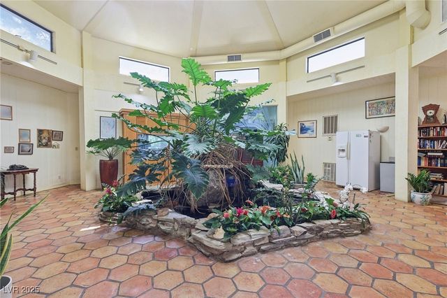 55 Siddall Avenue, Las Vegas, NV 89183