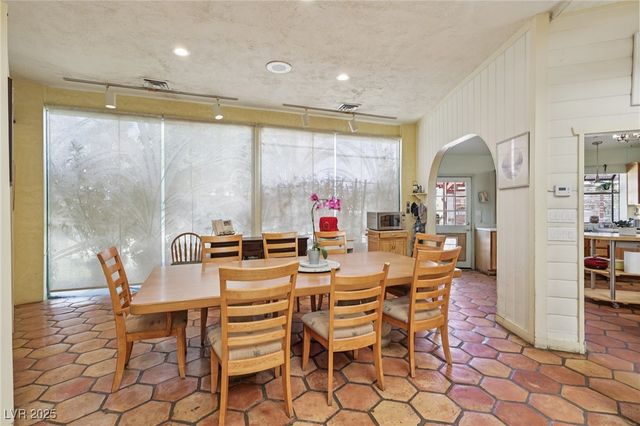 55 Siddall Avenue, Las Vegas, NV 89183