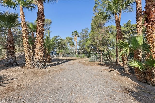 55 Siddall Avenue, Las Vegas, NV 89183