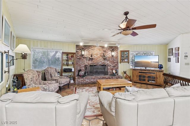 55 Siddall Avenue, Las Vegas, NV 89183