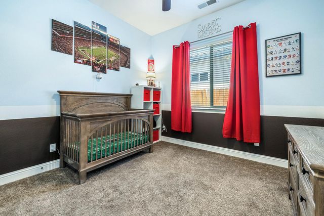 5796 N San Miguel Avenue, Fresno, CA 93723