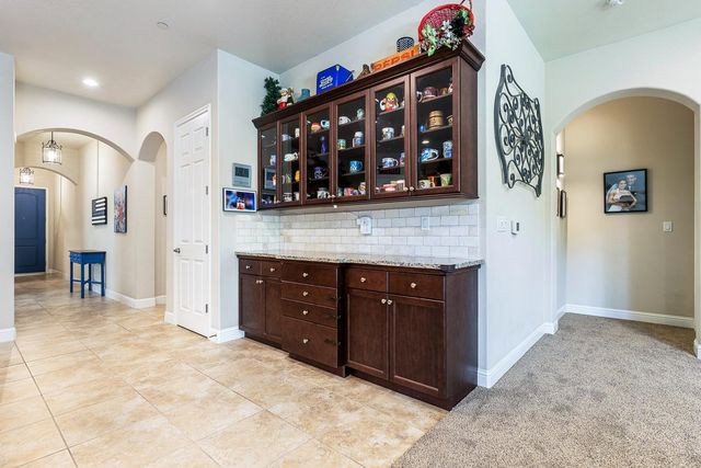 5796 N San Miguel Avenue, Fresno, CA 93723