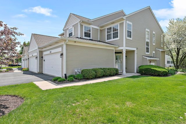 2804 White Thorn Circle 2804, Naperville, IL 60564