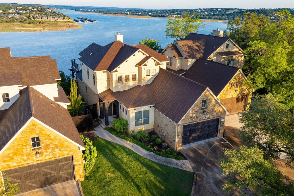 2802 Lohmans Ford RD B, Lago Vista, TX 78645