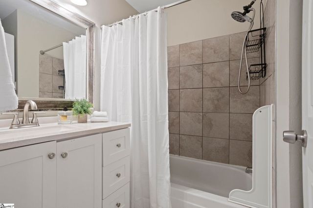 102 Branchview Court, Simpsonville, SC 29680