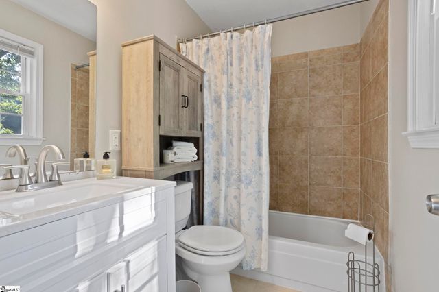102 Branchview Court, Simpsonville, SC 29680