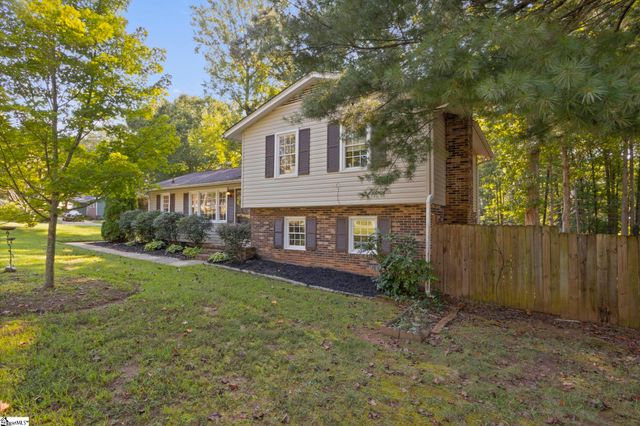 102 Branchview Court, Simpsonville, SC 29680