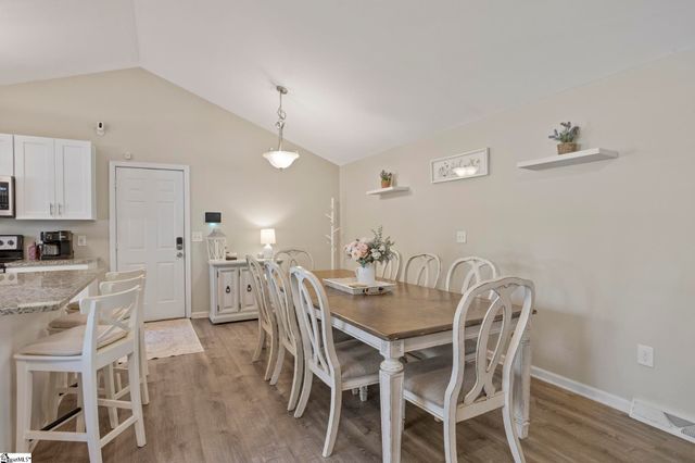 102 Branchview Court, Simpsonville, SC 29680