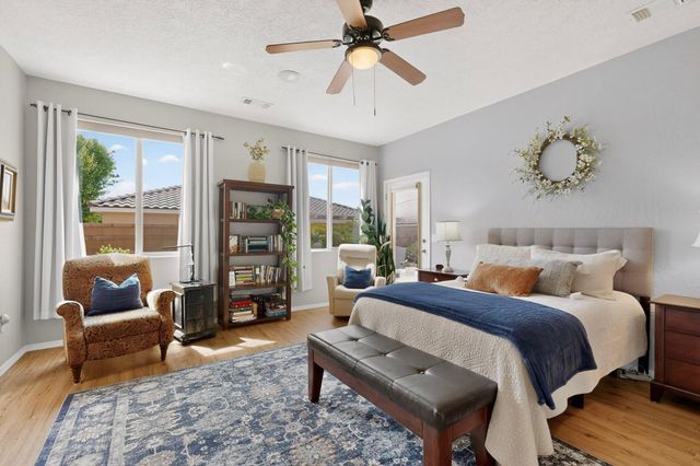 948 Evening Primrose Lane, Bernalillo, NM 87004