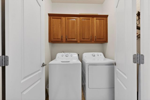 948 Evening Primrose Lane, Bernalillo, NM 87004