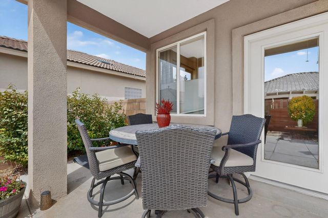 948 Evening Primrose Lane, Bernalillo, NM 87004