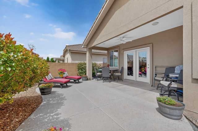 948 Evening Primrose Lane, Bernalillo, NM 87004