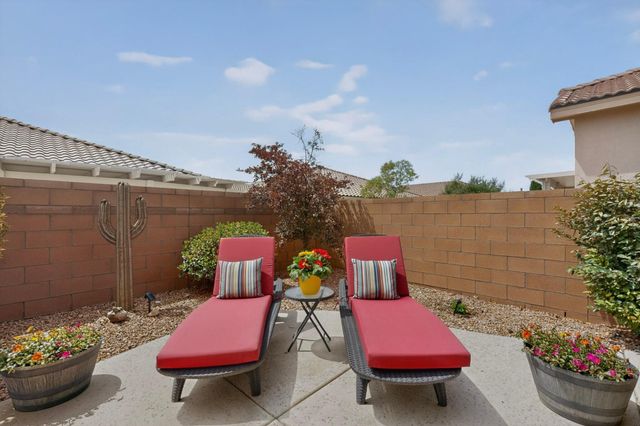 948 Evening Primrose Lane, Bernalillo, NM 87004