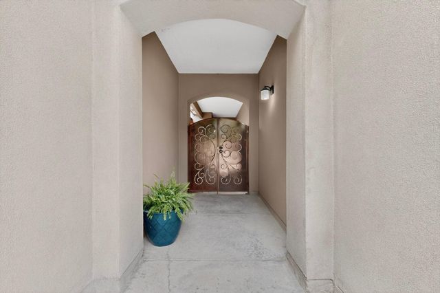 948 Evening Primrose Lane, Bernalillo, NM 87004