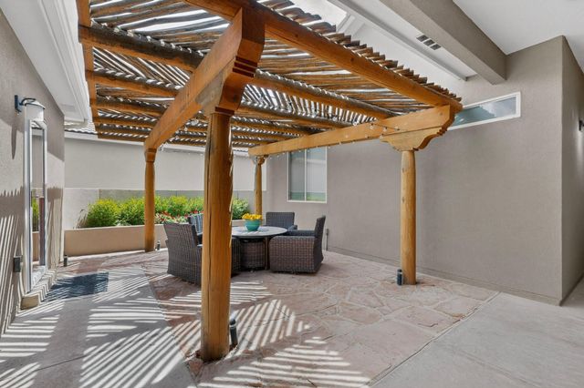 948 Evening Primrose Lane, Bernalillo, NM 87004