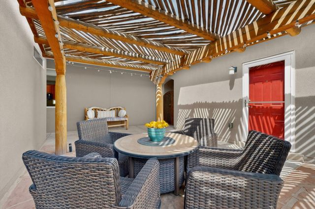948 Evening Primrose Lane, Bernalillo, NM 87004