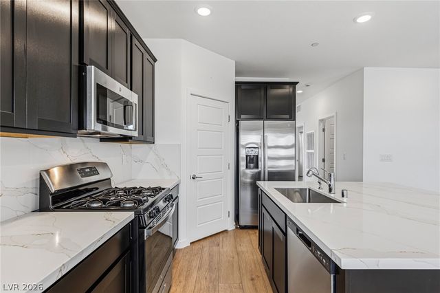 900 Regent Terrace Lane, Las Vegas, NV 89138